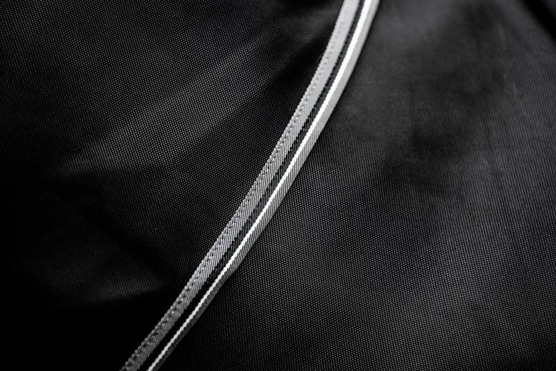 Horseware Ireland Rambo 1680D Plus Turnout Rug 0G Black / Thunderstorm Grey & Silver - Image 17