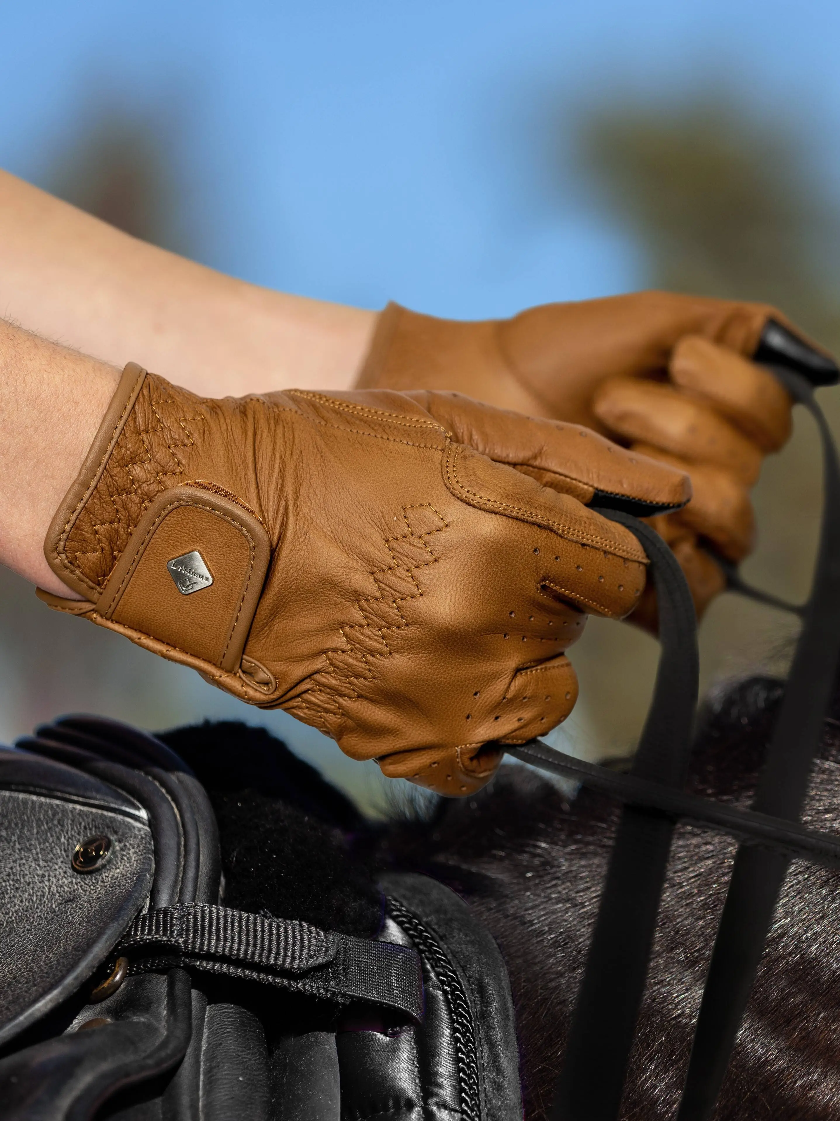 LeMieux Classic Leather Riding Gloves Tan - Image 3
