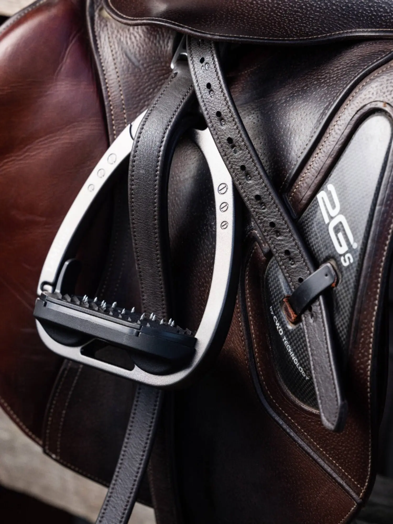 LeMieux Arika Stirrup Leathers - Image 4