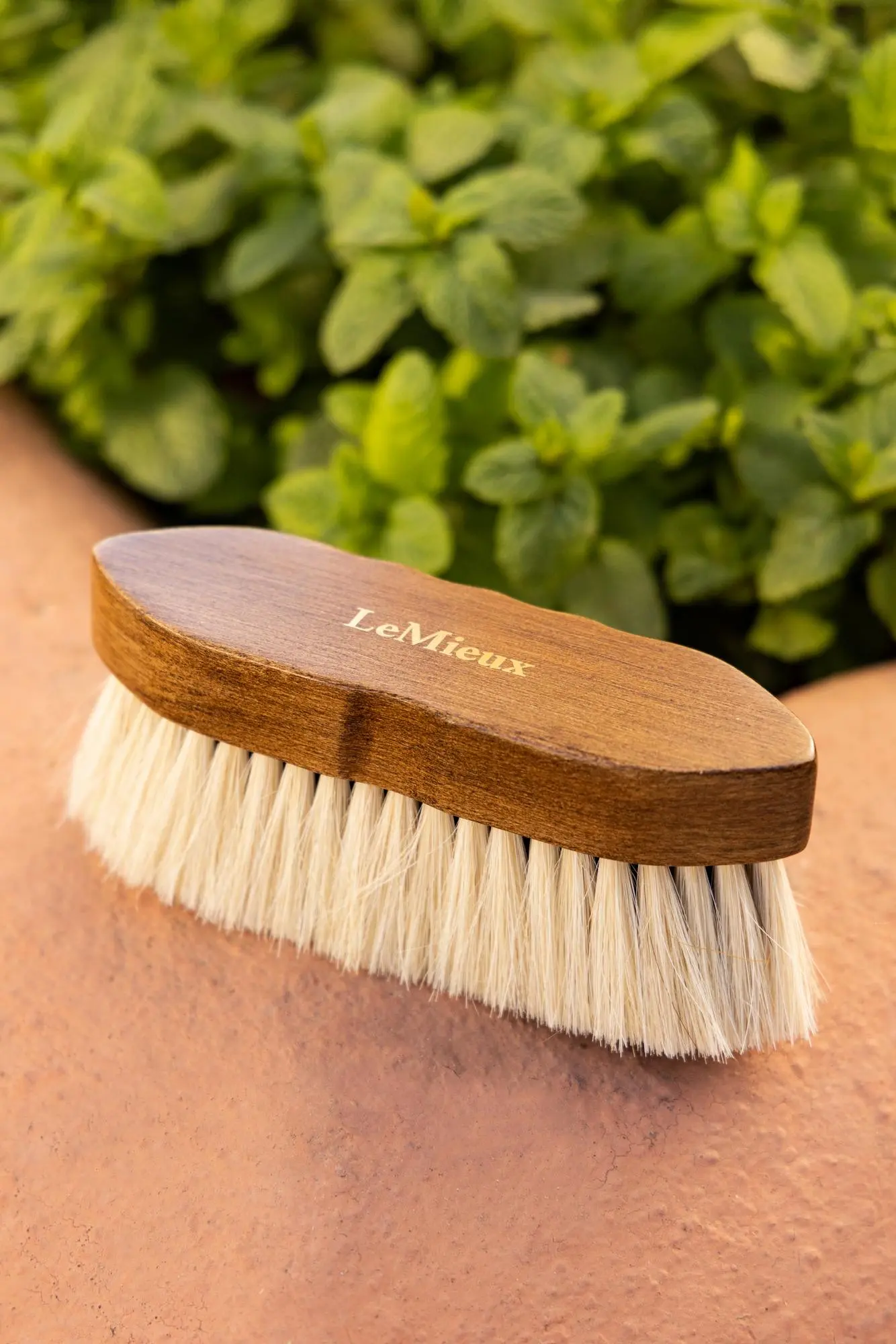 LeMieux Artisan Soft Finishing Brush - Image 2