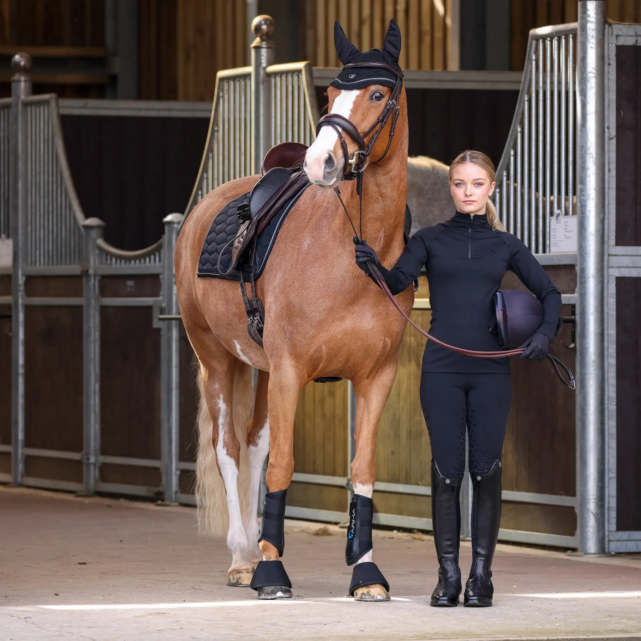 Shires Black Aubrion Eltar Base Layer - Image 7