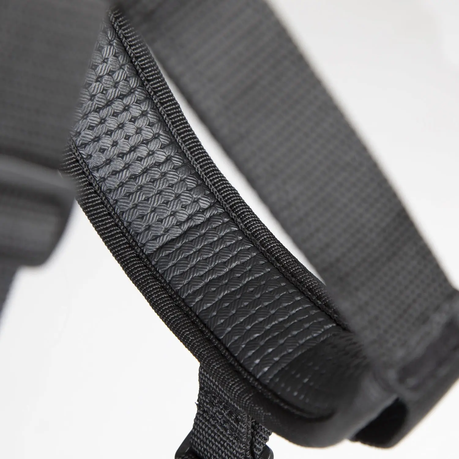 Shires Freegraze Deluxe Comfort Grazing Muzzle - Image 4