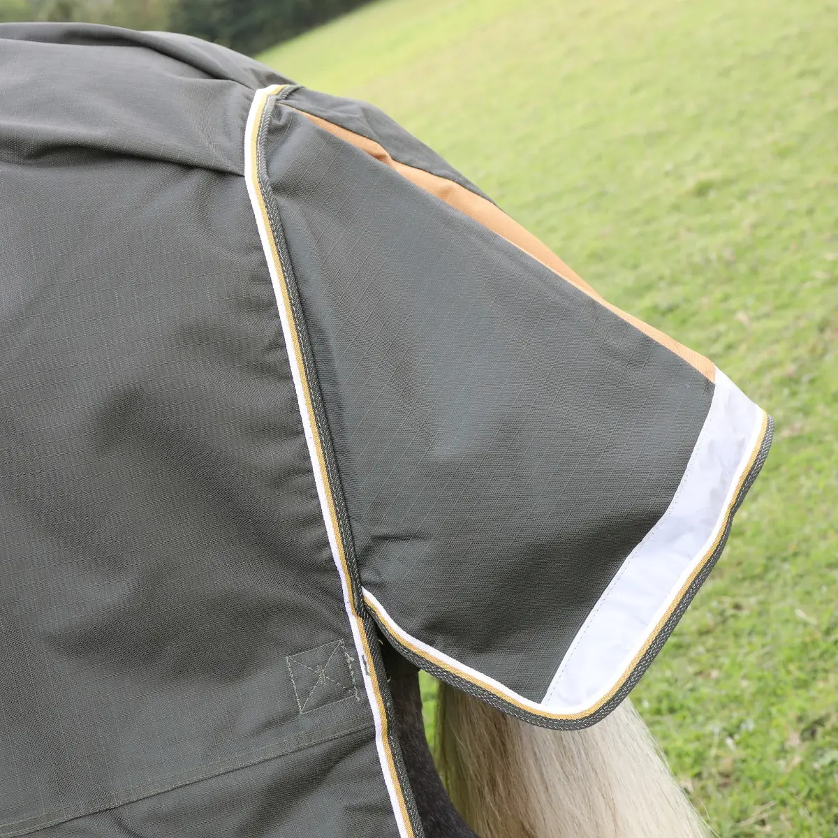 Shires Highlander Plus 50g Combo Turnout Rug - Image 3