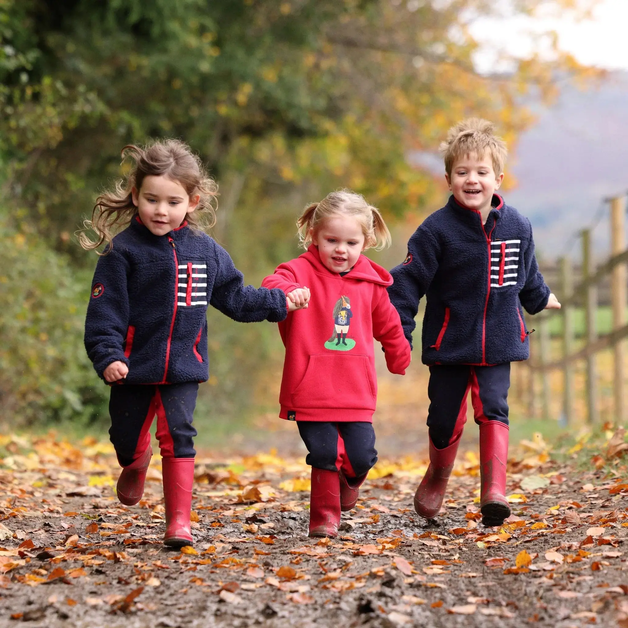 Shires Navy Winnie & Me Children's Fleece - Image 7