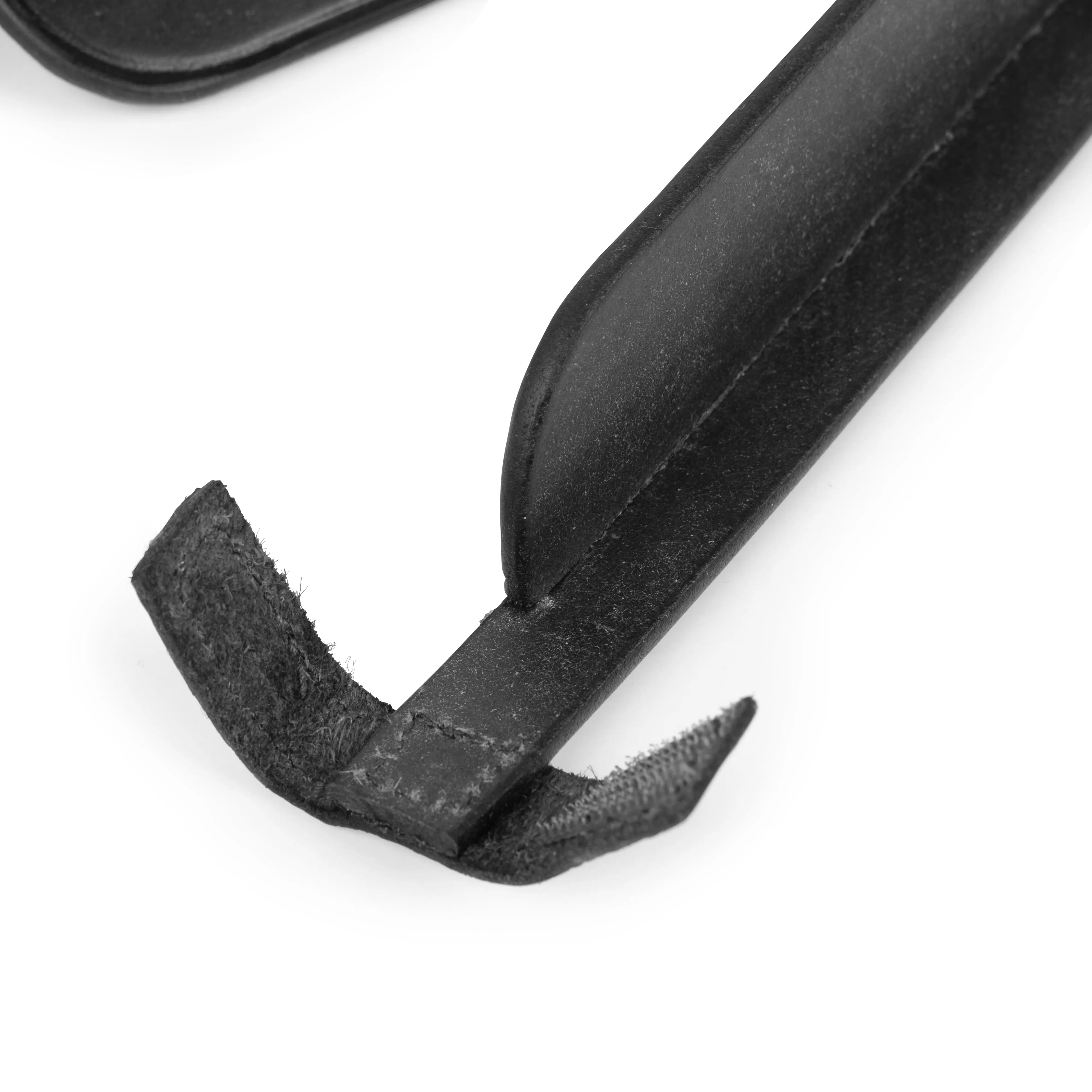 Shires Velociti GARA Black Leather Blinkers - Image 4