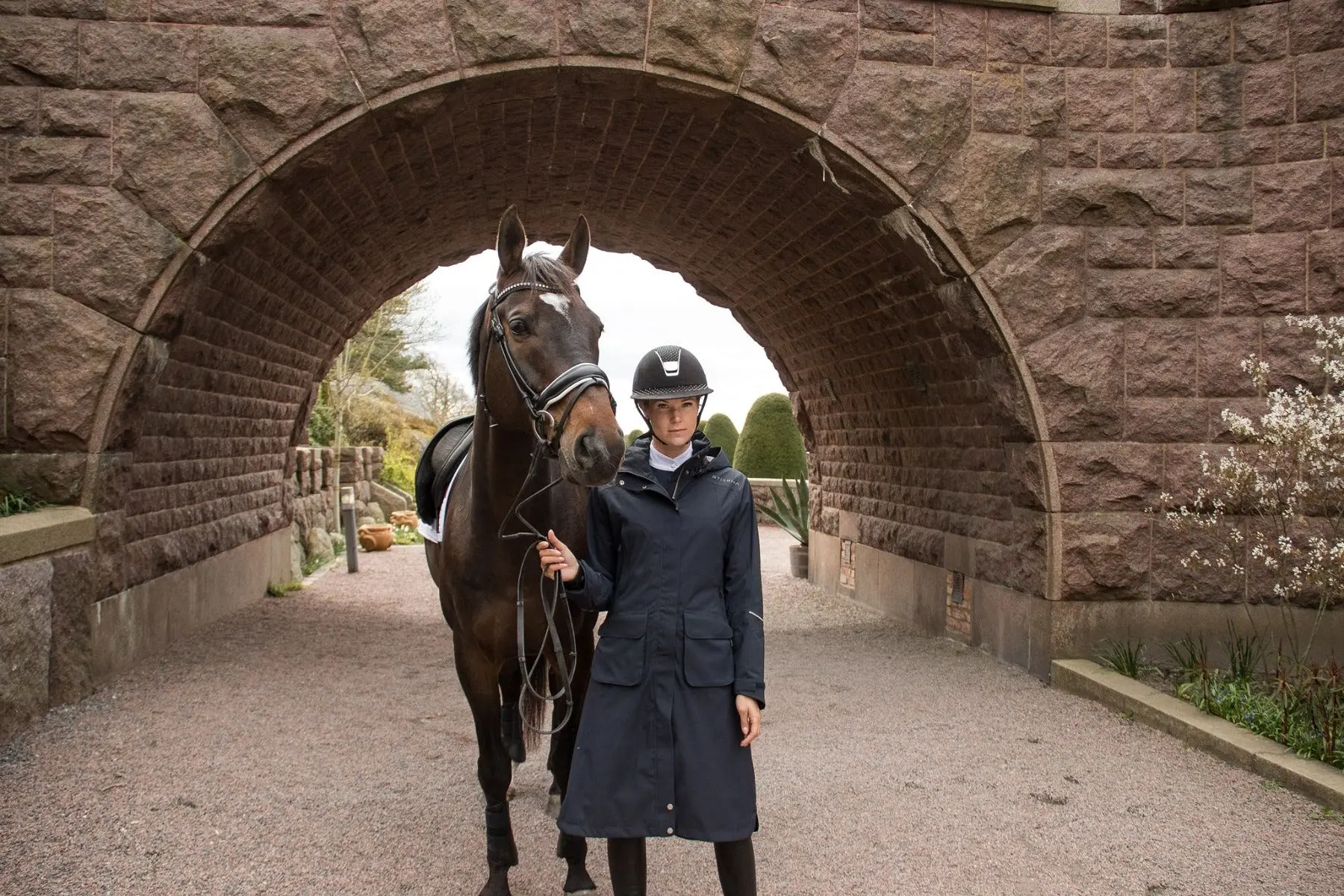 Stierna Nova Ladies Navy Waterproof Riding Rain Coat - Image 6