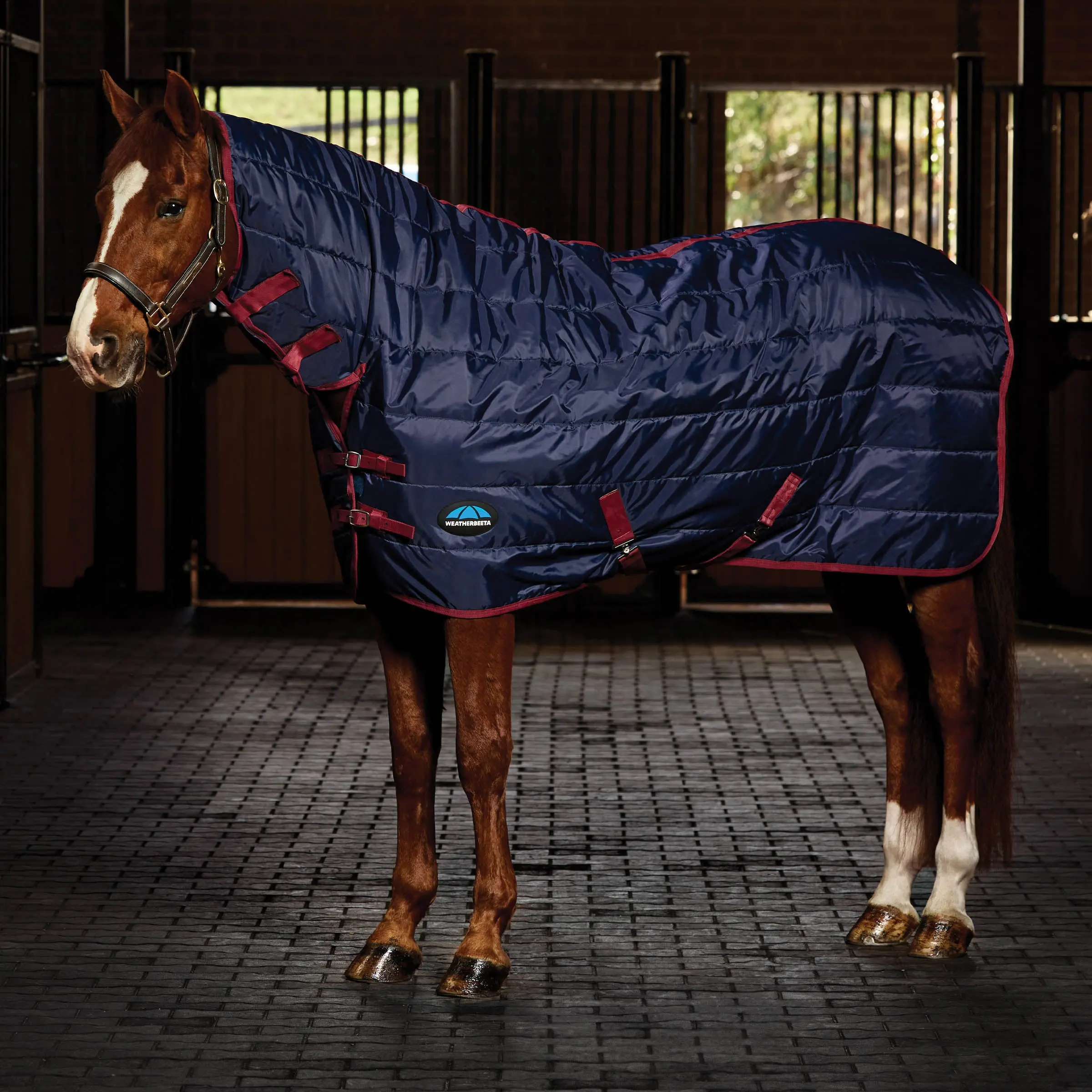 Weatherbeeta Comfitec 210D Channel Quilt Stable Combo Neck 220G - Image 2