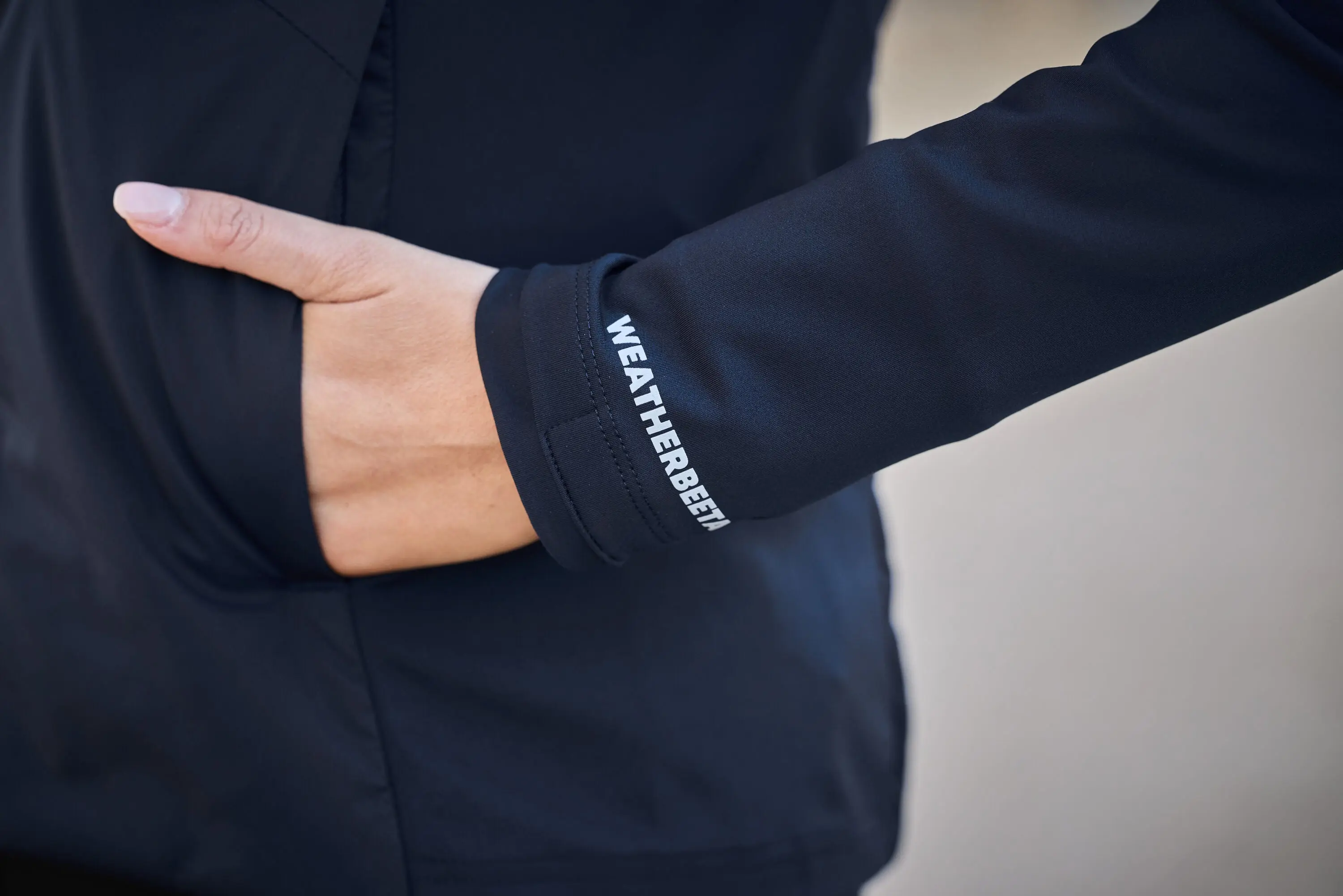 Weatherbeeta Hybrid Padded Jacket - Image 9